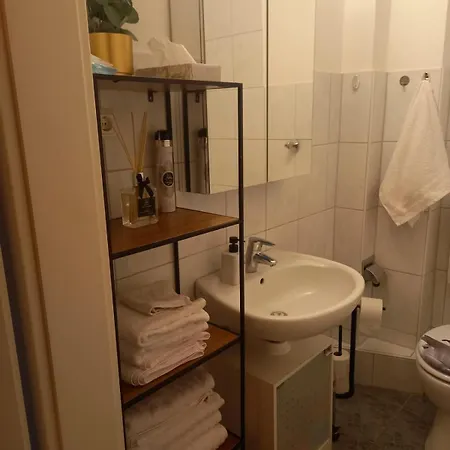 Ganze Wohnung Am Borussia Park In Moenchengladbach Apartment